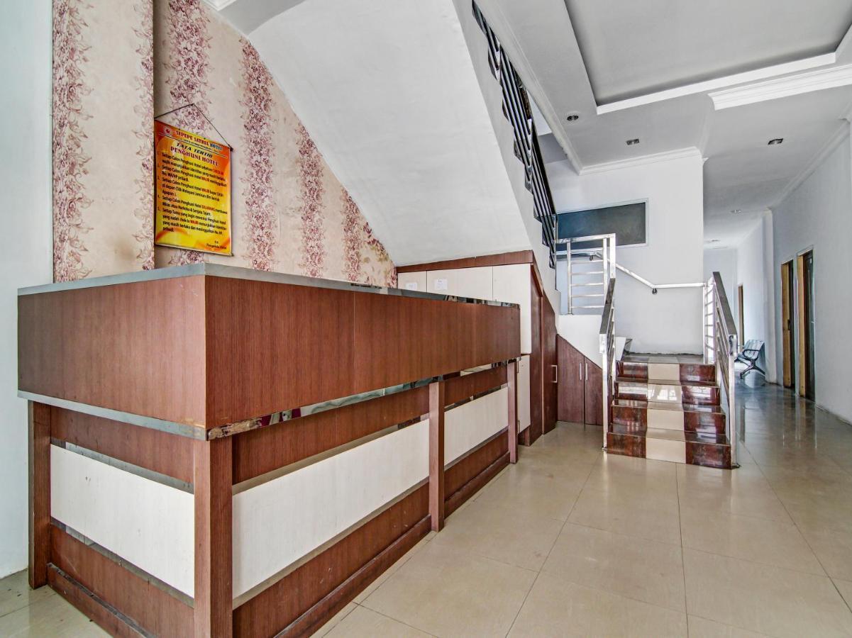 Oyo 90897 Hotel Sepupu Satria 北干巴鲁 外观 照片