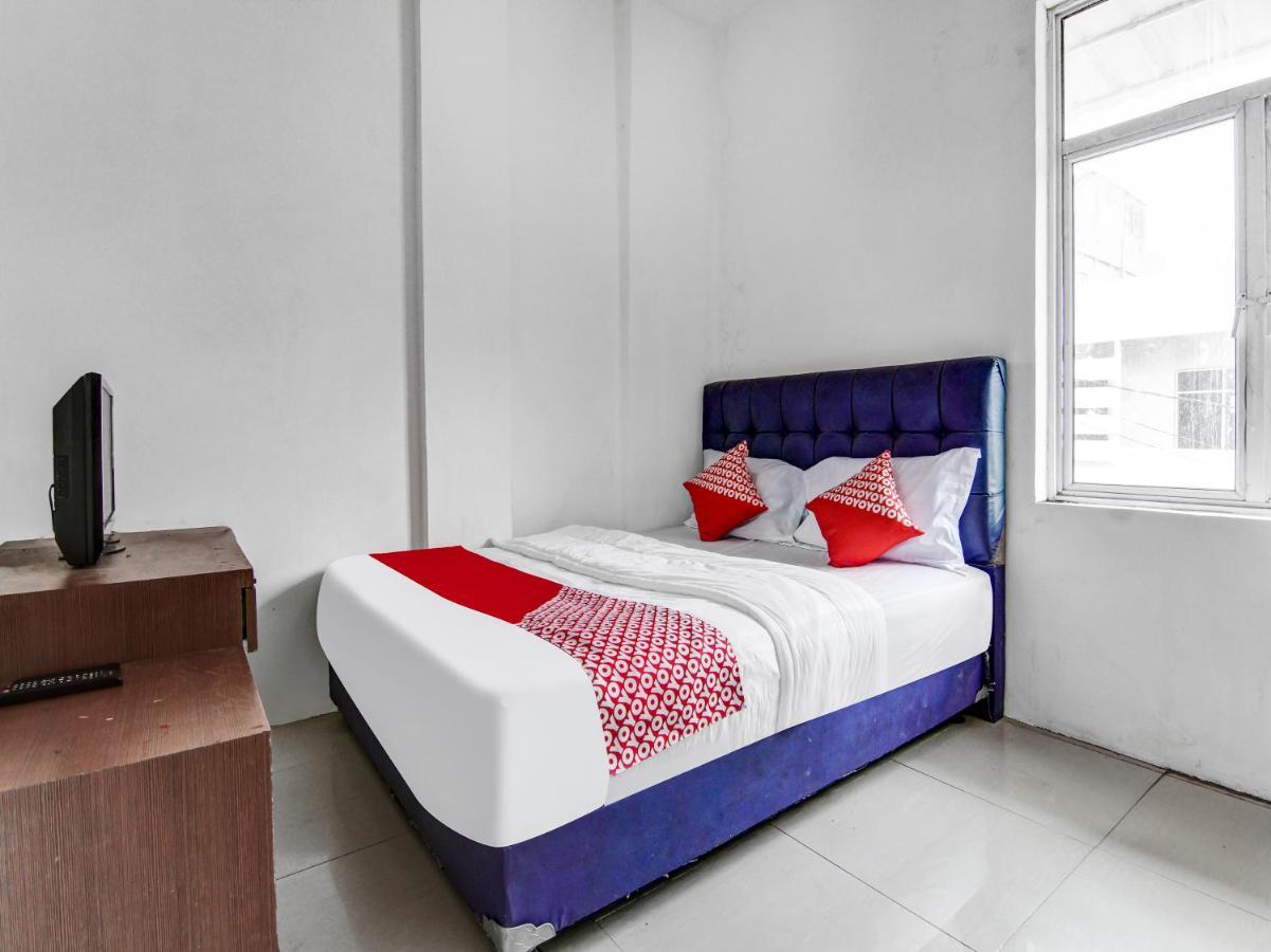 Oyo 90897 Hotel Sepupu Satria 北干巴鲁 外观 照片