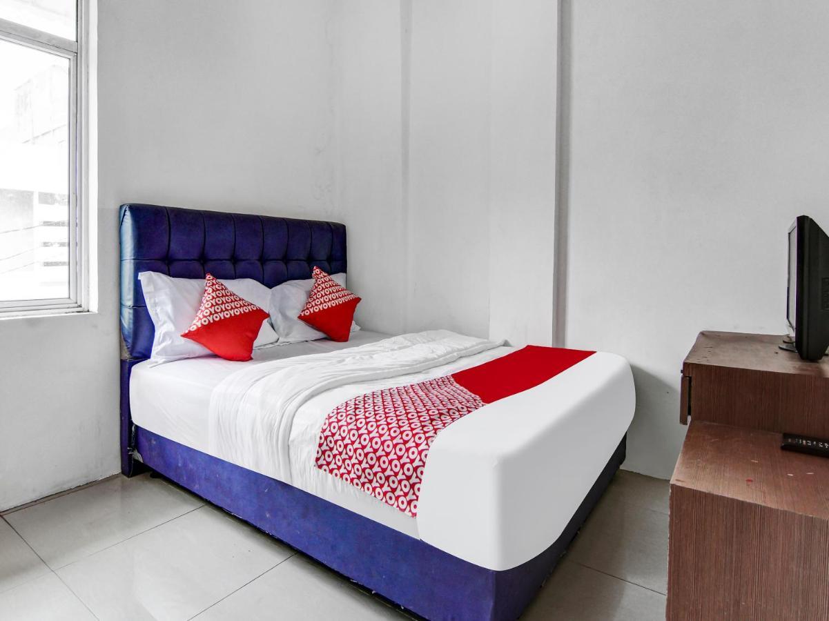 Oyo 90897 Hotel Sepupu Satria 北干巴鲁 外观 照片