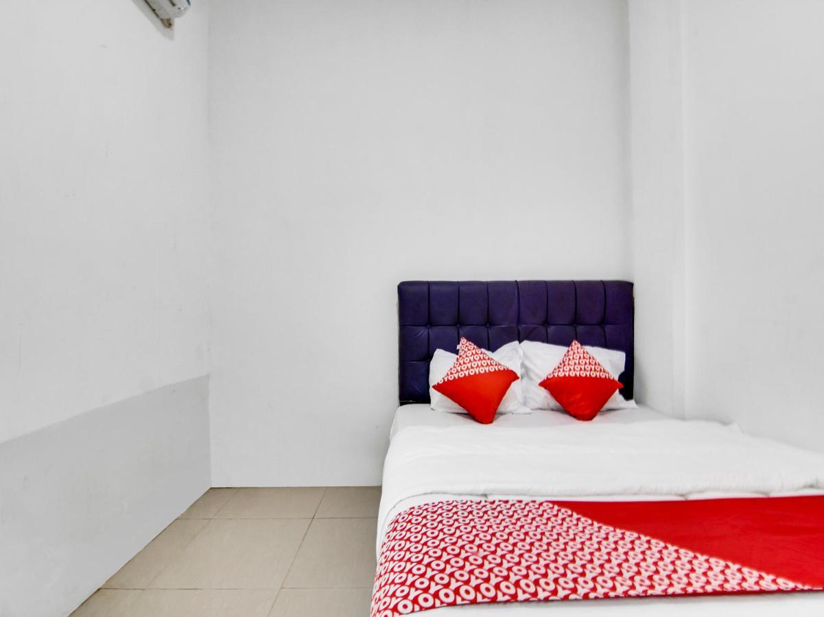 Oyo 90897 Hotel Sepupu Satria 北干巴鲁 外观 照片