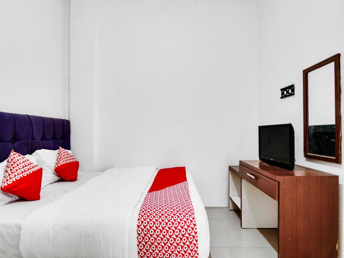 Oyo 90897 Hotel Sepupu Satria 北干巴鲁 外观 照片